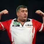 Rođen je u Tutinu, osvojio je LŠ, a u Engleskoj je izazvao haos, sada igra protiv svjetskog šampiona