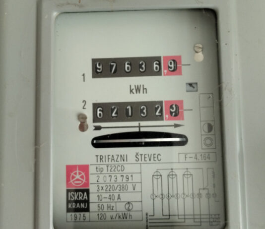 Počele nove prijave za energetski ugrožene kupce: Država obezbjeđuje popuste na struju i grejanje