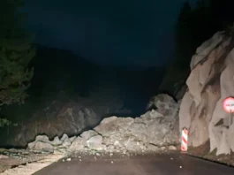 Ogroman odron na Ibarskoj magistrali: Nekoliko tona kamena se sručilo na put