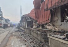 Vatrogasci i dalje gase požar u Novom Pazaru, uviđaj danas ili sutra