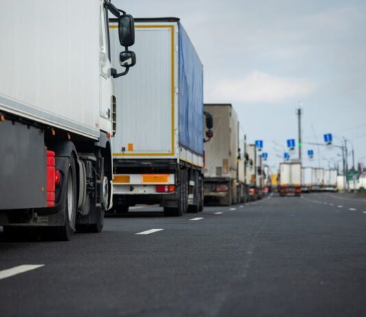 Danas blokada graničnih prijelaza u cijelom regionu: Vozači kamiona započinju protest