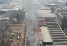 Požar u Novom Pazaru još nije lokalizovan, vatra pod djelimičnom kontrolom