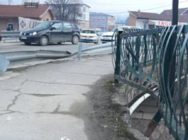 Pazarci zabrinuti: Djeca svakodnevno ovuda prolaze, a neko može da izgubi živu glavu