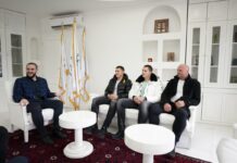 Podrška mladim šampionima: Zukorlić primio državne rekordere u bacanju kugle