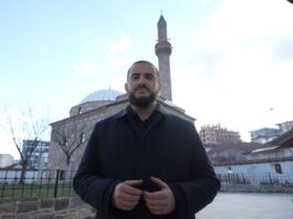 Zukorlić uputio čestitku: Neka nas Ramazan ujedini kao jedan narod