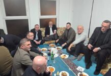 Delegacija SPP Novi Pazar na iftaru u džematu Nur džamije