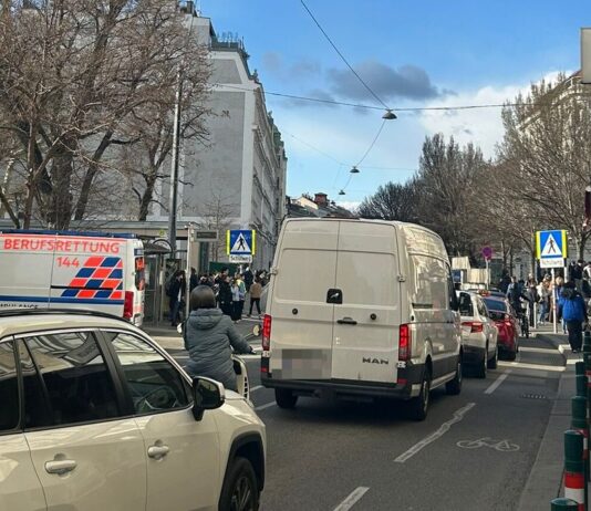 Srušila se skela u Beču: Među žrtvama i radnik iz Novog Pazara