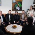 Ramazanska posjeta Srebrenici: Zukorlić sa Majkama Srebrenice i zvaničnicima na iftaru
