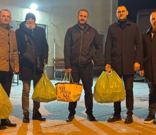 Zukorlić podijelio sehure medicinskom osoblju Opšte bolnice u Novom Pazaru