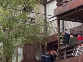 Žena pala sa četvrtog sprata u Novom Pazaru, zadobila teške tjelesne povrede