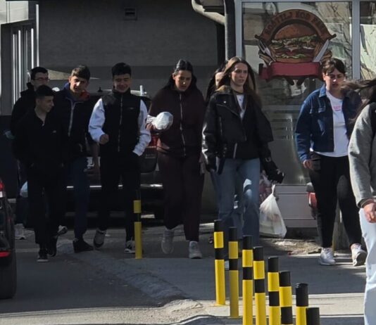 Predsjednica opštine Sjenica ličnim sredstvima unaprijedila bezbjednost učenika