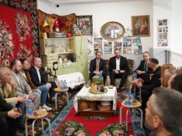 Zukorlić obišao školu „Alija Izetbegović“ u Ljubošu