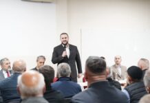 Zukorlić u Labuništu: Prava se osvajaju političkom borbom