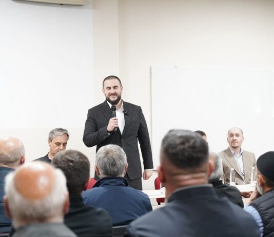 Zukorlić u Labuništu: Prava se osvajaju političkom borbom