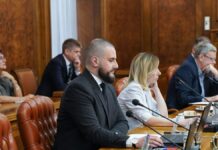 Zukorlić pozvao bošnjačke poslanike na jedinstven nastup u zaštiti izbornih prava Bošnjaka