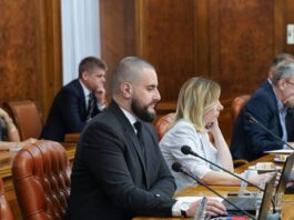 Zukorlić pozvao bošnjačke poslanike na jedinstven nastup u zaštiti izbornih prava Bošnjaka