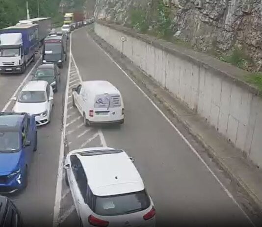 Crna Gora traži od Srbije da joj pojasni zašto ne dozvoljava njenim građanima ulazak u zemlju