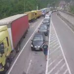 Na Špiljanima kolona vozila sa crnogorskim tablicama, neki čekaju duže od tri sata